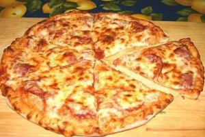 Слишком опасная для здоровья человека доза соли содержится в готовой пицце